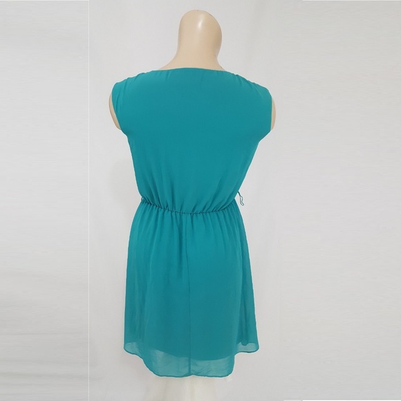 Roz And Ali Chiffon Sleeveless Dress - Picture 5 of 7